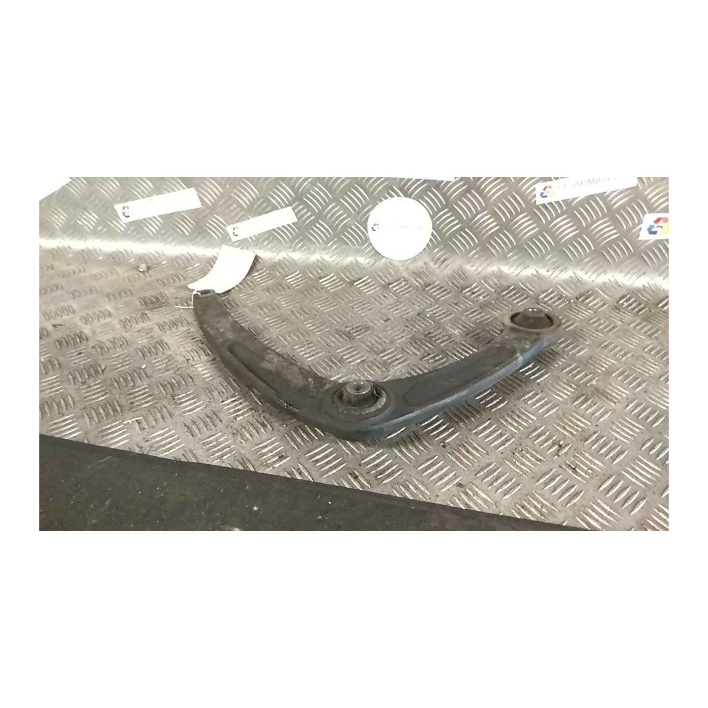 BRACCIO OSCILLANTE SOSP. ANT. SX. 098 PEUGEOT 307 (07/05-07/08) NFU 3520T0
