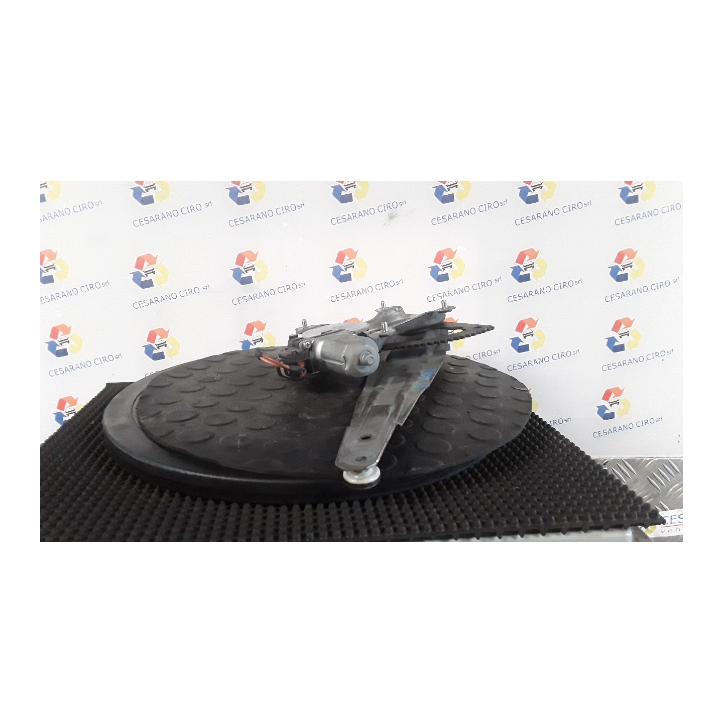 ALZACRISTALLO ELETTR. PORTA POST. DX. 050 HYUNDAI I20 (01/09-) G4LA 834041J010