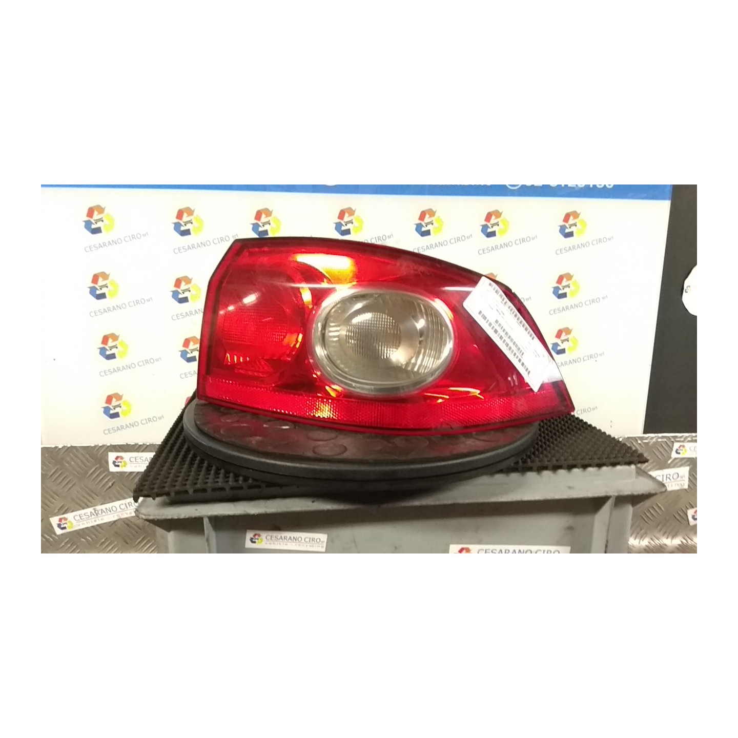 FANALE POST. PARTE EST. DX. 084 RENAULT LAGUNA 2A SERIE (03/05-09/07) F9QD6 8200262668