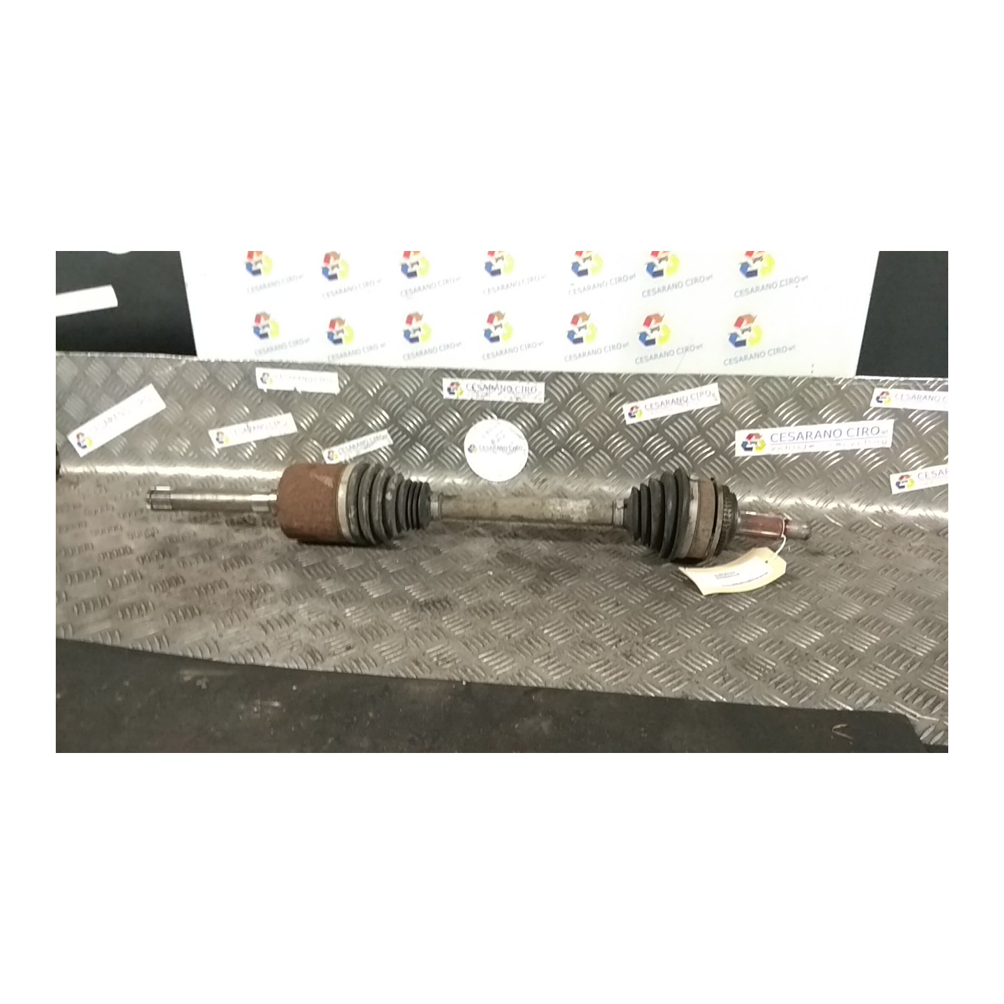 SEMIALBERO POST. COMPL. P/DIFFERENZIALE AUTOBLOCCANTE DX. 152 LAND ROVER DISCOVERY 3A SERIE (08/04-12/0 276DT LR047285
