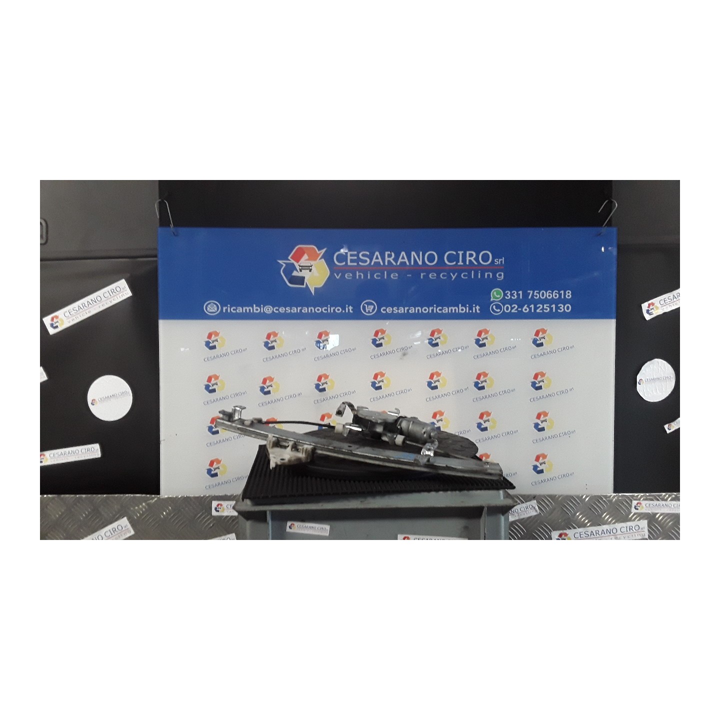 ALZACRISTALLO ELETTR. PORTA POST. DX. 053 HONDA JAZZ 1A SERIE (11/02-10/08) L13A1 72712SAAJ01