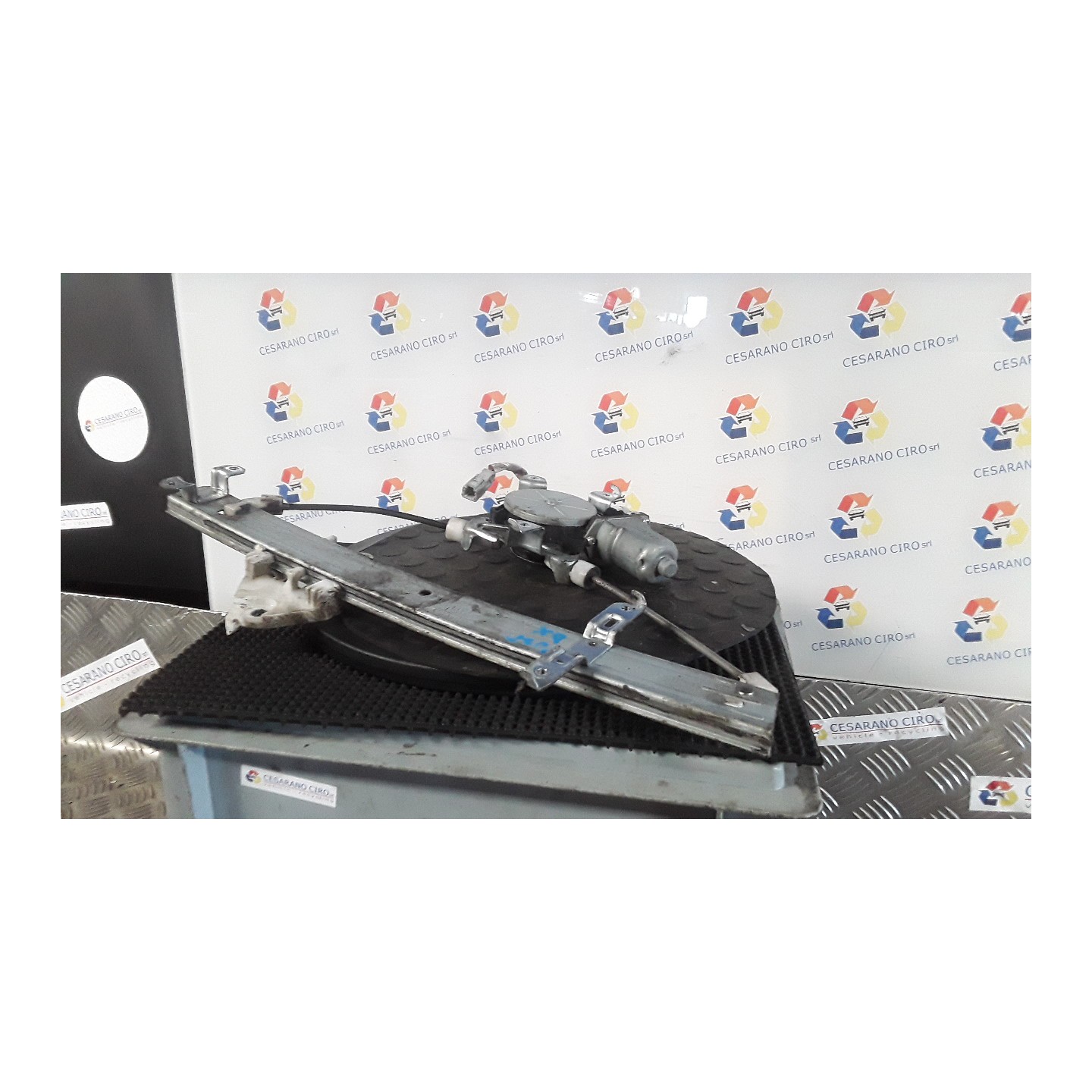 ALZACRISTALLO ELETTR. PORTA POST. DX. 053 HONDA JAZZ 1A SERIE (11/02-10/08) L13A1 72712SAAJ01