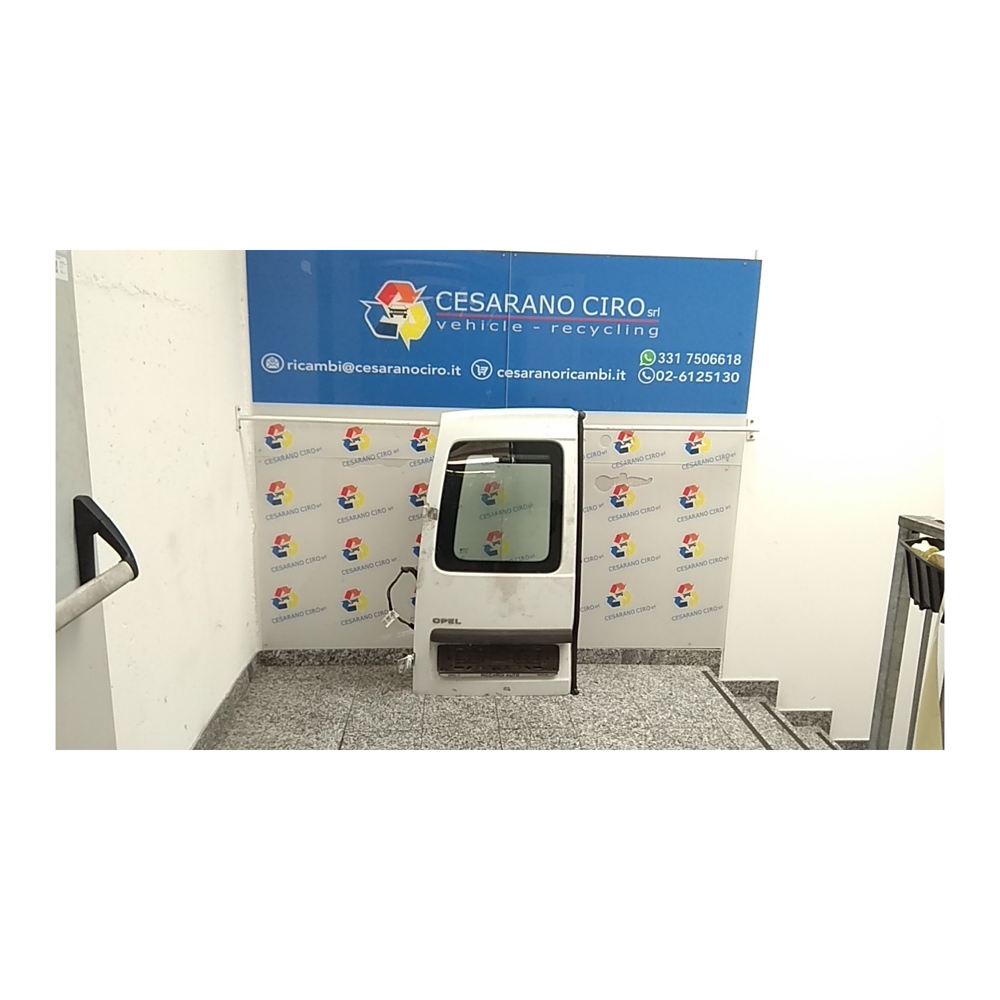 PORTA CARICO POST. A BATTENTE S/FORI TERGICRIST.POST. SX. 070 OPEL COMBO (X01) (11/01-01/12) Z13DTJ 93180782