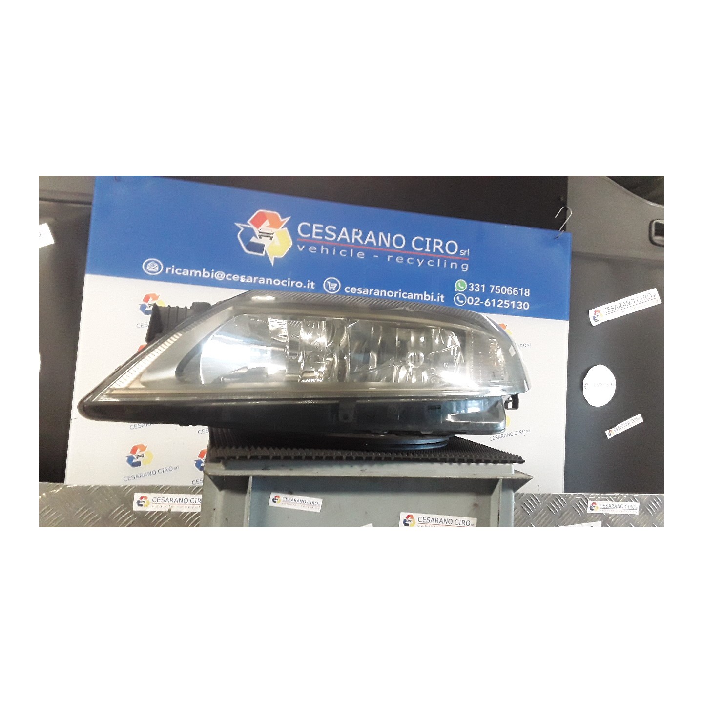 PROIETTORE SX. 088 RENAULT LAGUNA 2A SERIE (03/01-09/07) F4PC7 7701048927