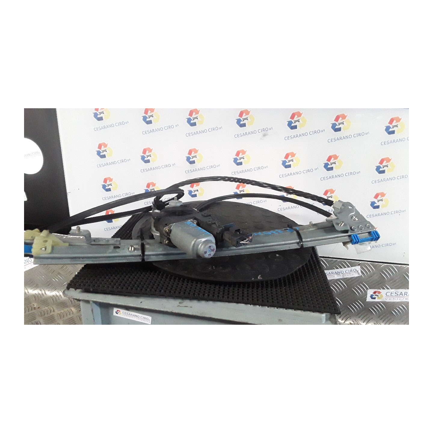 ALZACRISTALLO ELETTR. PORTA ANT. ANTISCHIAC.,C/MEMORIA,MOTORINO DX. 091 RENAULT LAGUNA 2A SERIE (03/01-09/07) F4PC7 8200722834