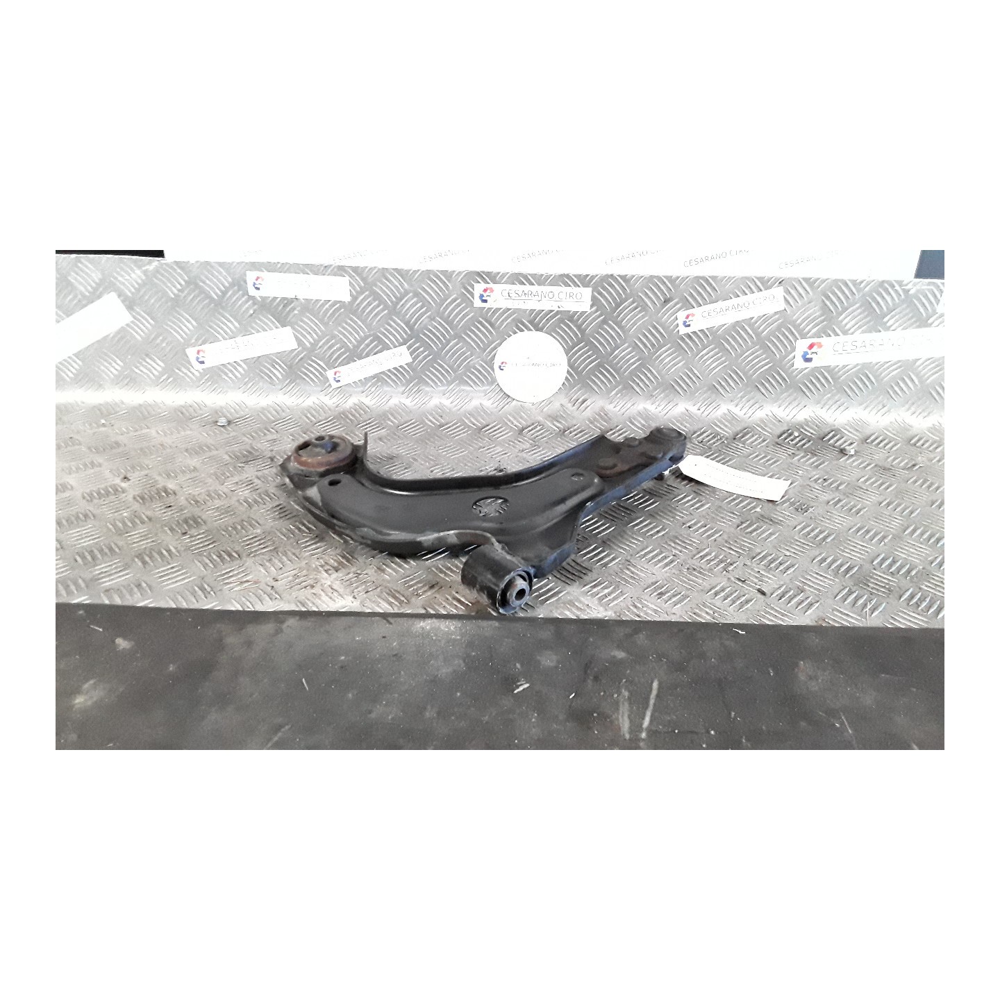 BRACCIO OSCILLANTE SOSP. ANT. C/SERVOSTERZO DX. 019 FORD FIESTA (DX) (09/99-02/02) DHF 1710792