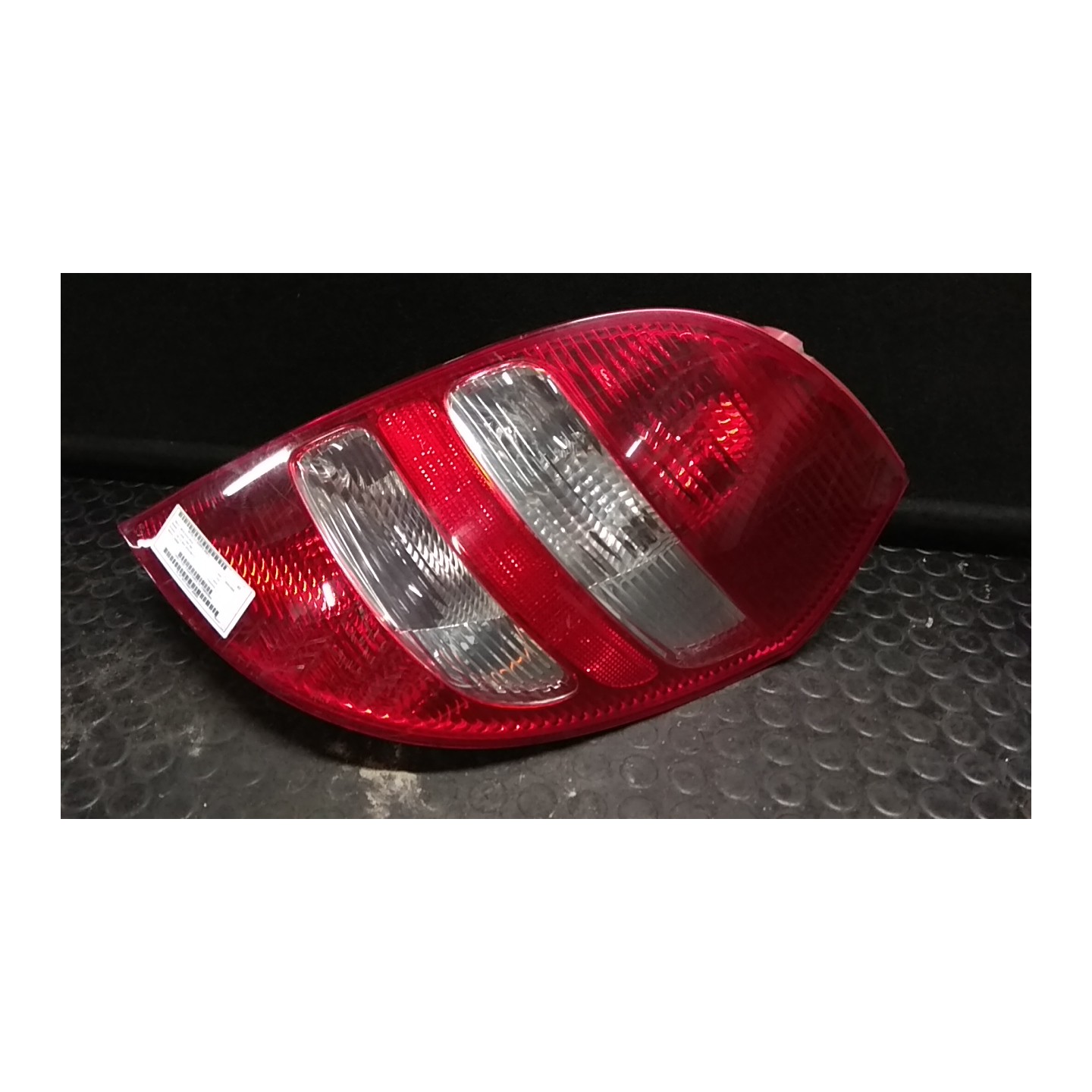 FANALE POST. P/AVANTGARDE DX. 012 MERCEDES-BENZ CLASSE A (W/C169) (07/04-04/13 640940 A1698203064