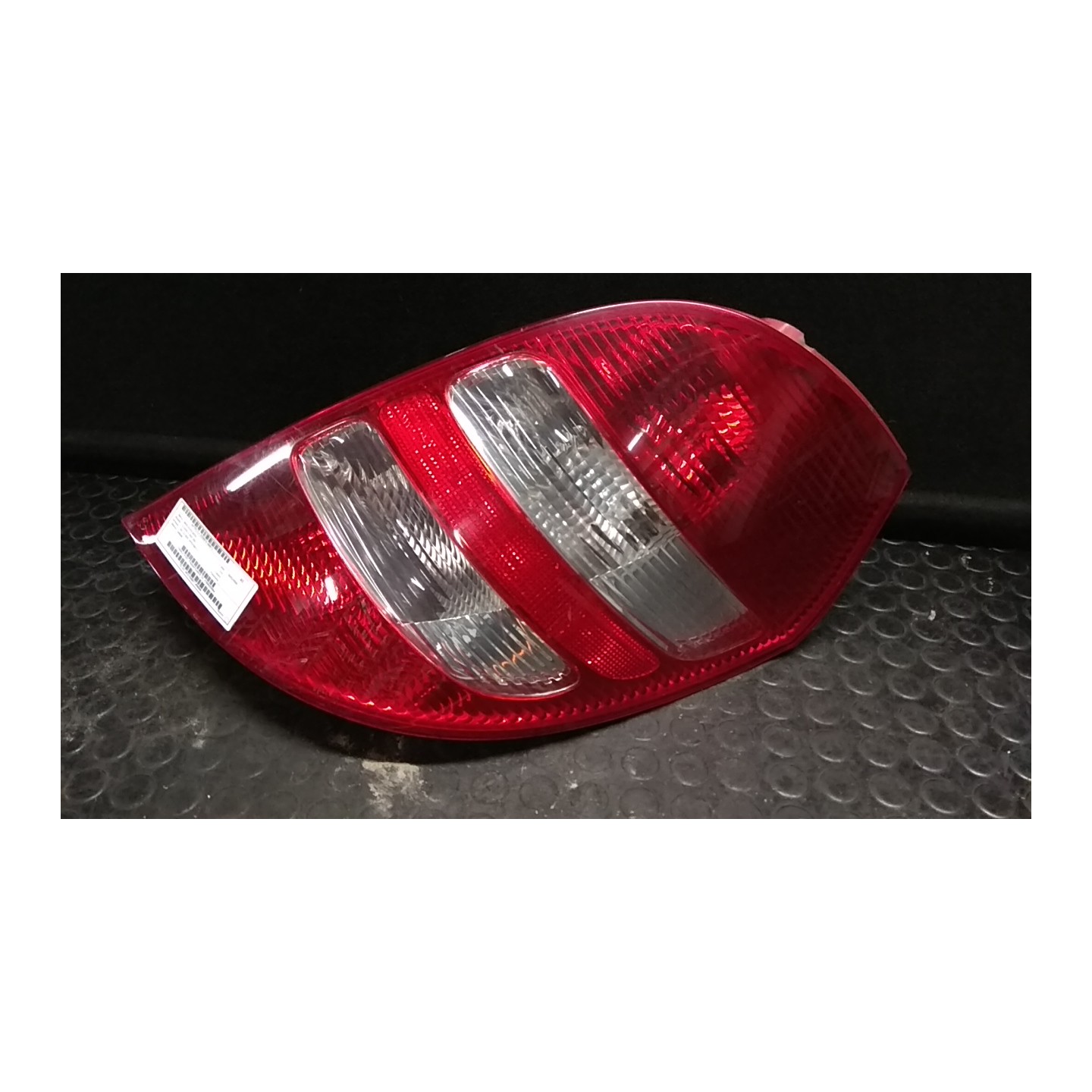 FANALE POST. P/AVANTGARDE DX. 012 MERCEDES-BENZ CLASSE A (W/C169) (07/04-04/13 640940 A1698203064