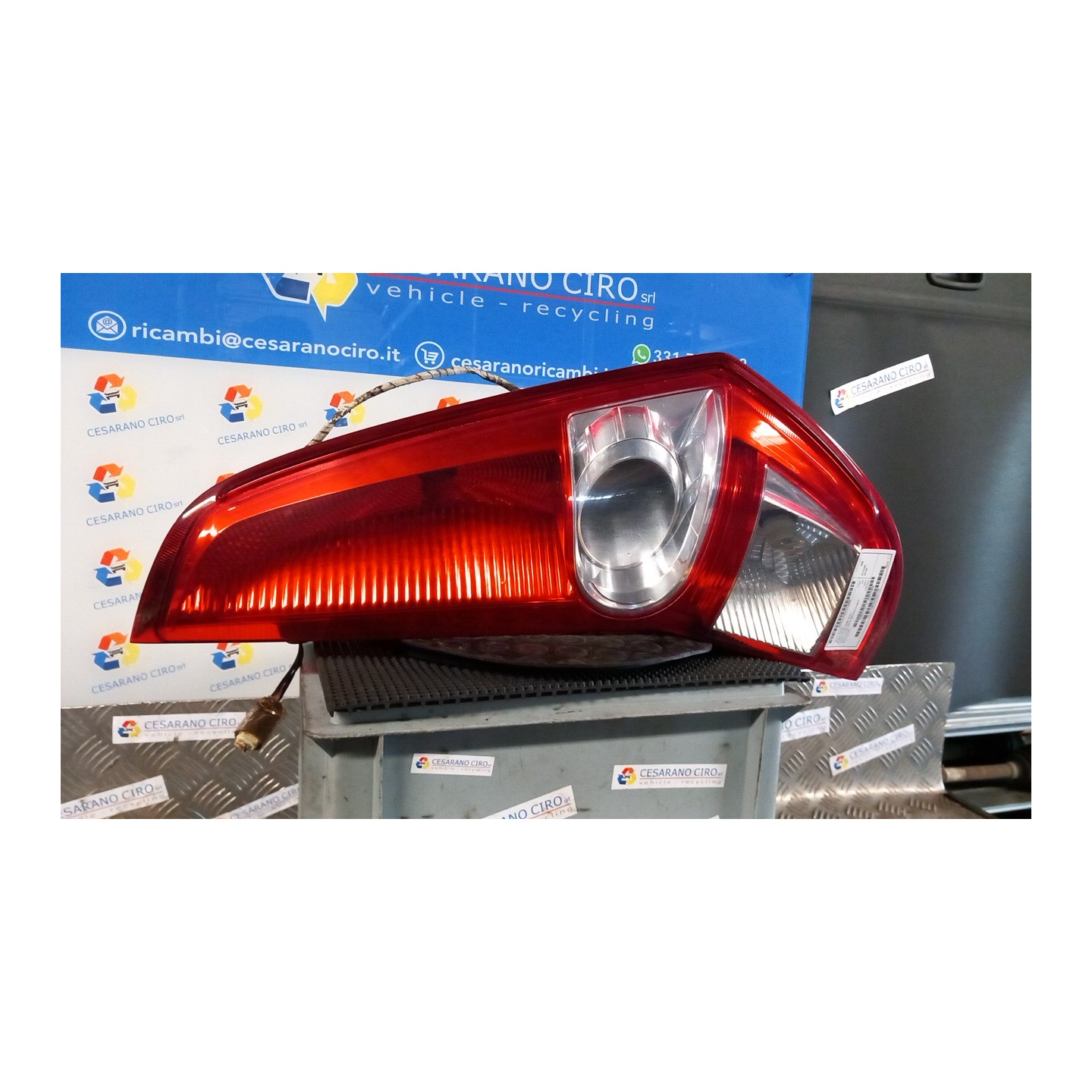 FANALE POST. DX. 098 SUZUKI SPLASH (02/08-10/15) K12B 3565051K00000