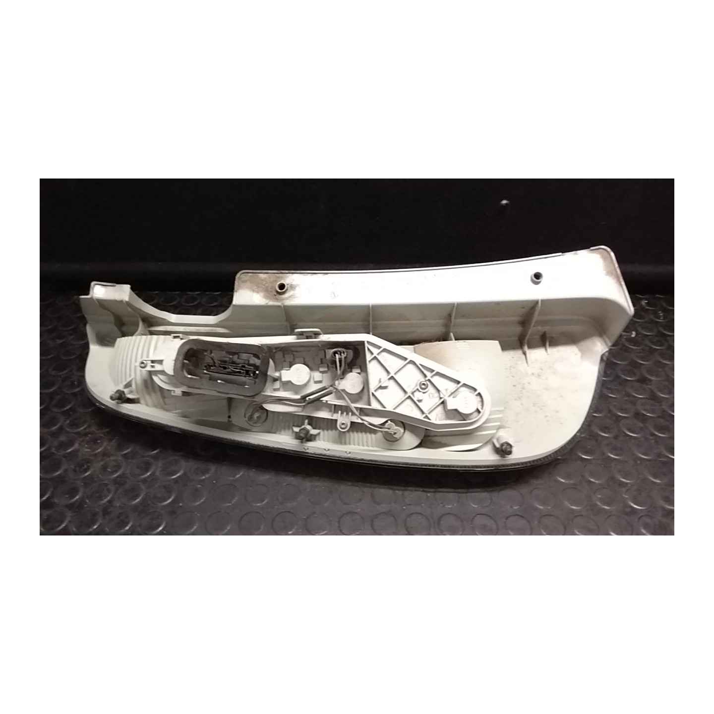 FANALE POST. DX. 002 SKODA ROOMSTER (5J) (07/06-12/10) BME 5J7945112