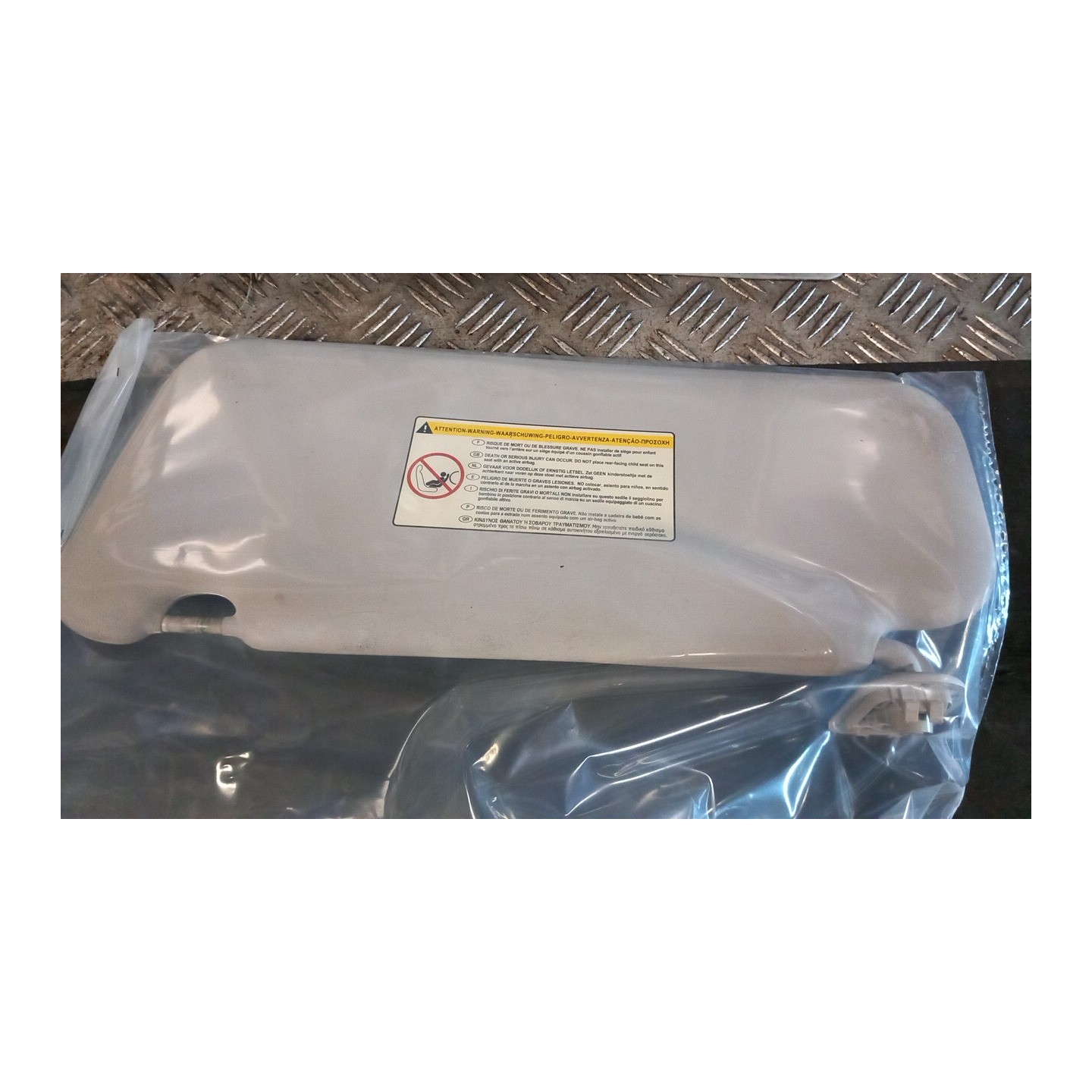 ALETTA PARASOLE PARABREZZA DX. 015 PEUGEOT 207 (04/06-06/09) 9HV 8143PE