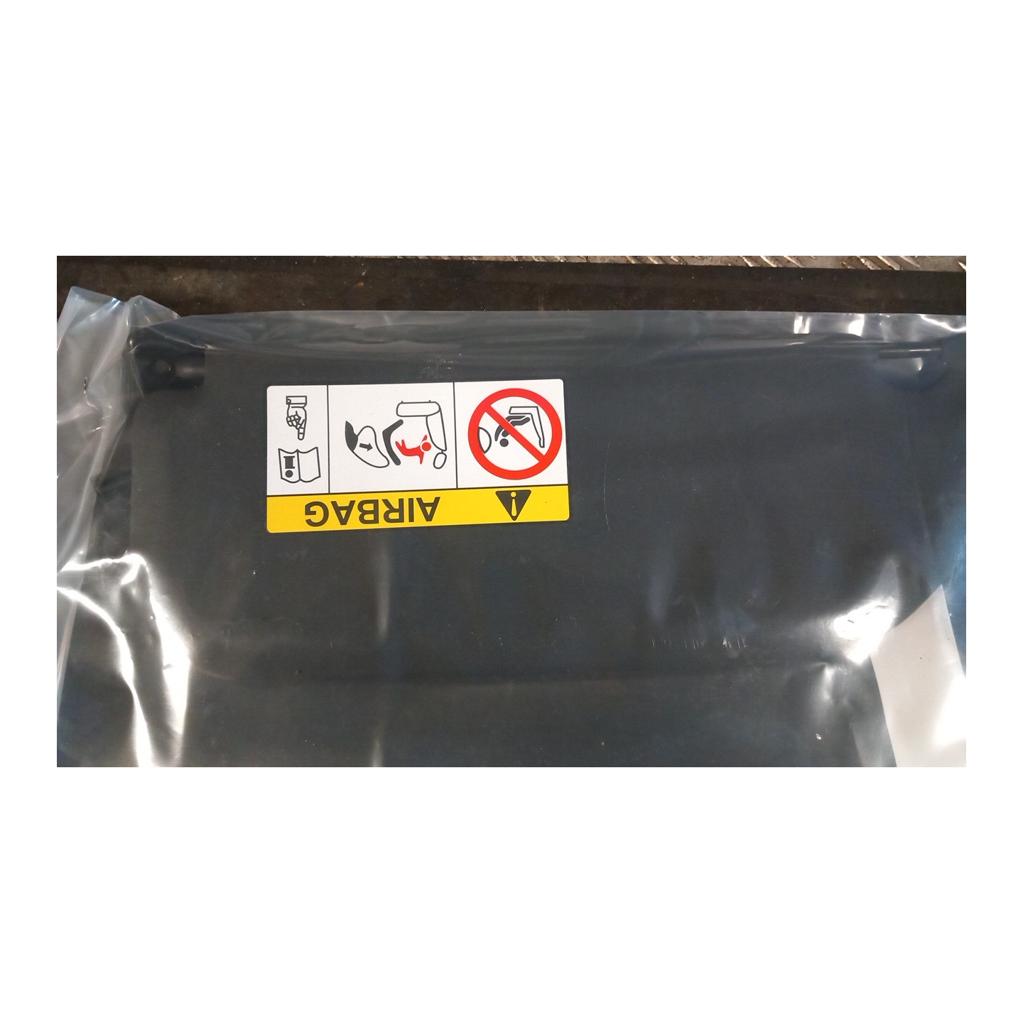 ALETTA PARASOLE PARABREZZA DX 083 CITROEN DS3 (01/16-) BH02 NB5409005073009DX