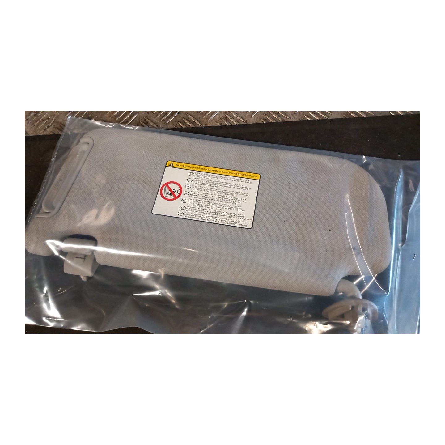 ALETTA PARASOLE PARABREZZA MBS DX. 020 HYUNDAI IX35 (02/10-) D4FD 852202S090MCH