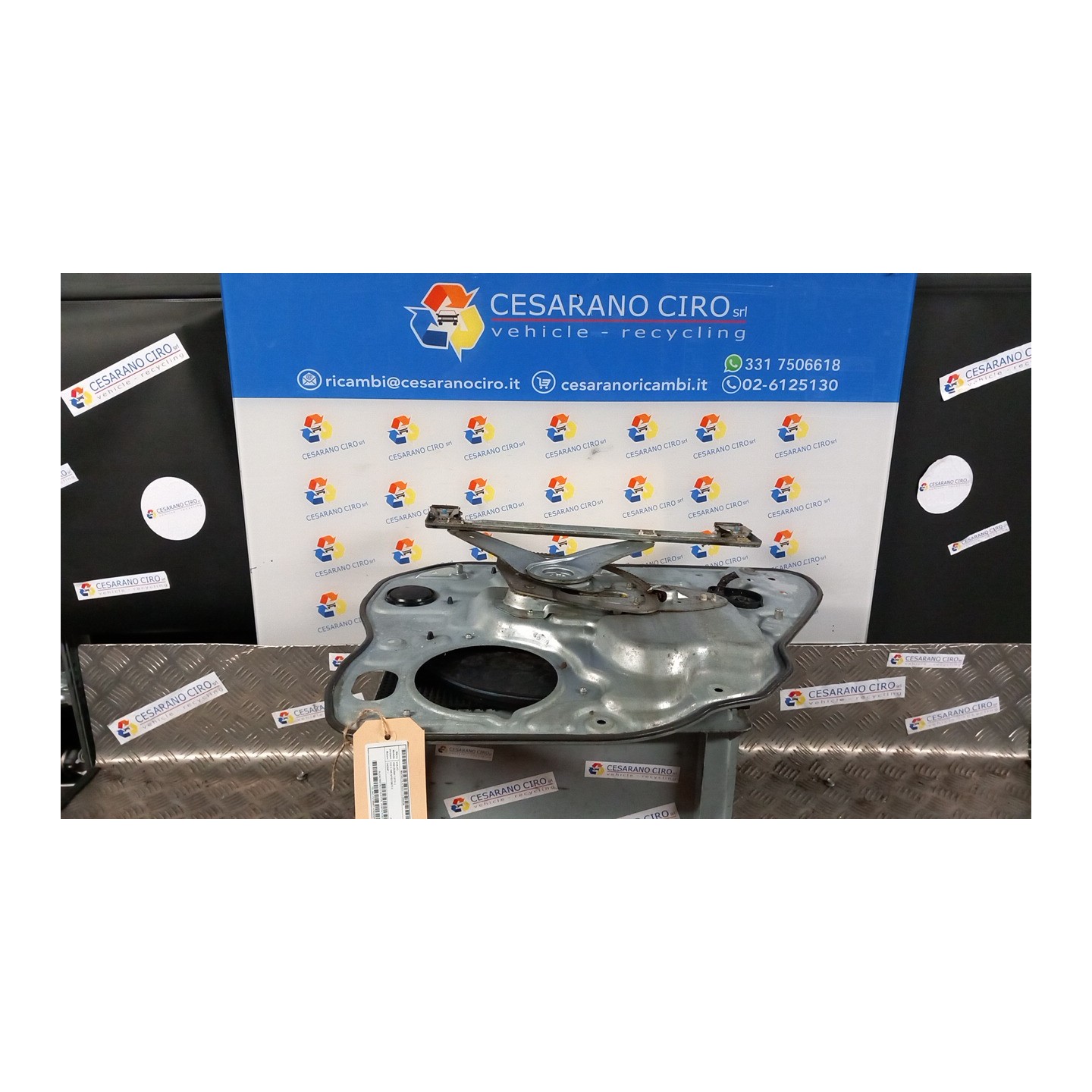 ALZACRISTALLO ELETTR. PORTA POST. SX. 036 VOLVO V50 (02/04-12/12) D4204T 31253515