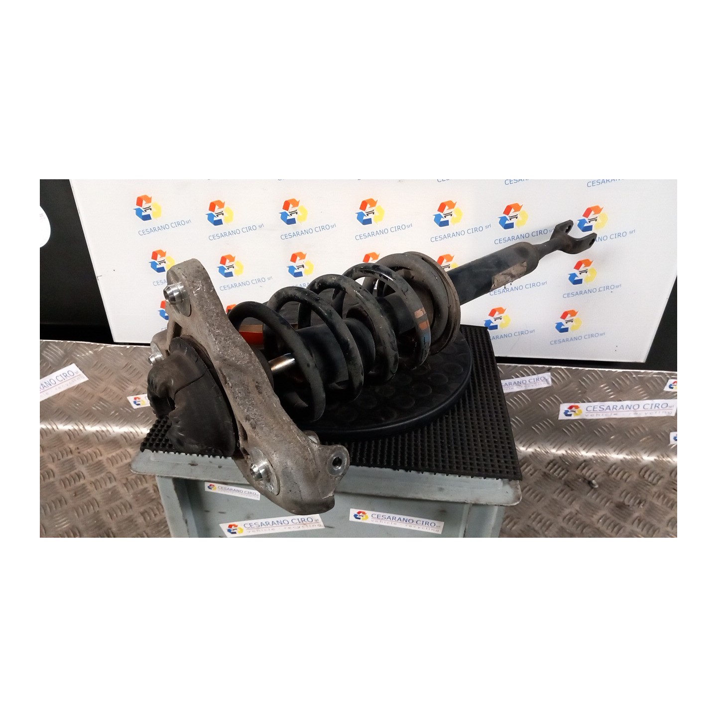 AMMORTIZZATORE ANT. SX. 061 AUDI A4 (8E) (11/00-11/04) AVF 8E0413031CC