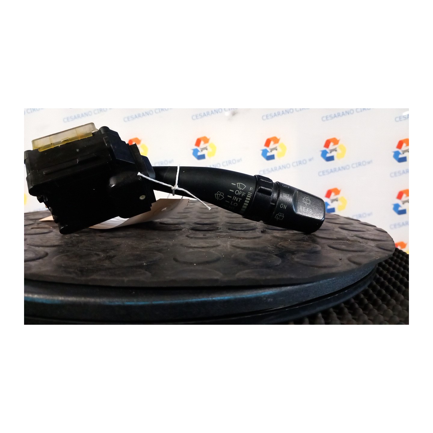 BLOCCO COMANDI TERGICRISTALLI 077 KIA SORENTO 1A SERIE (07/02-12/06 D4CB 934203E010