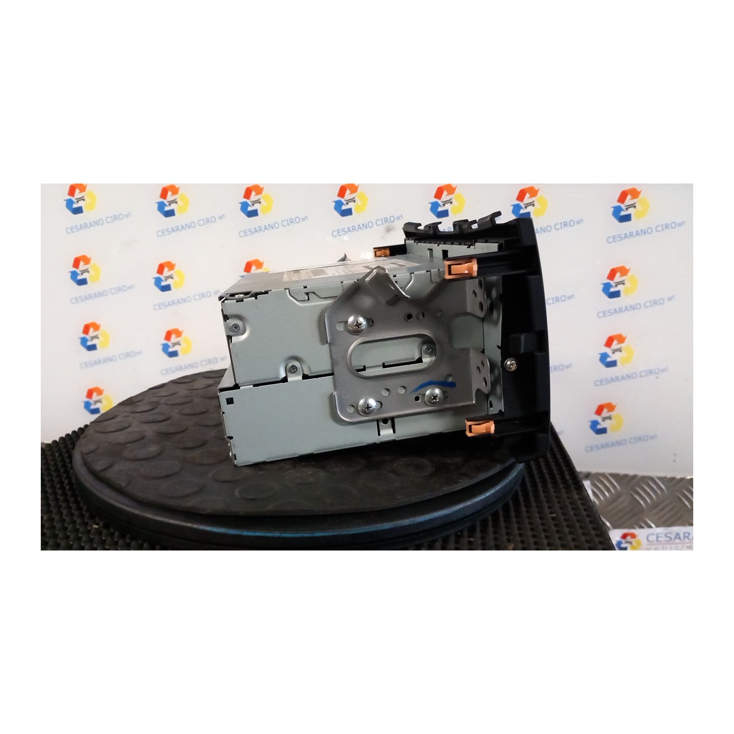 AUTORADIO RADIO AM/FM,CD,MP3,USB 113 SUZUKI SWIFT (09/10-09/13) K12B 3910168L11HVW