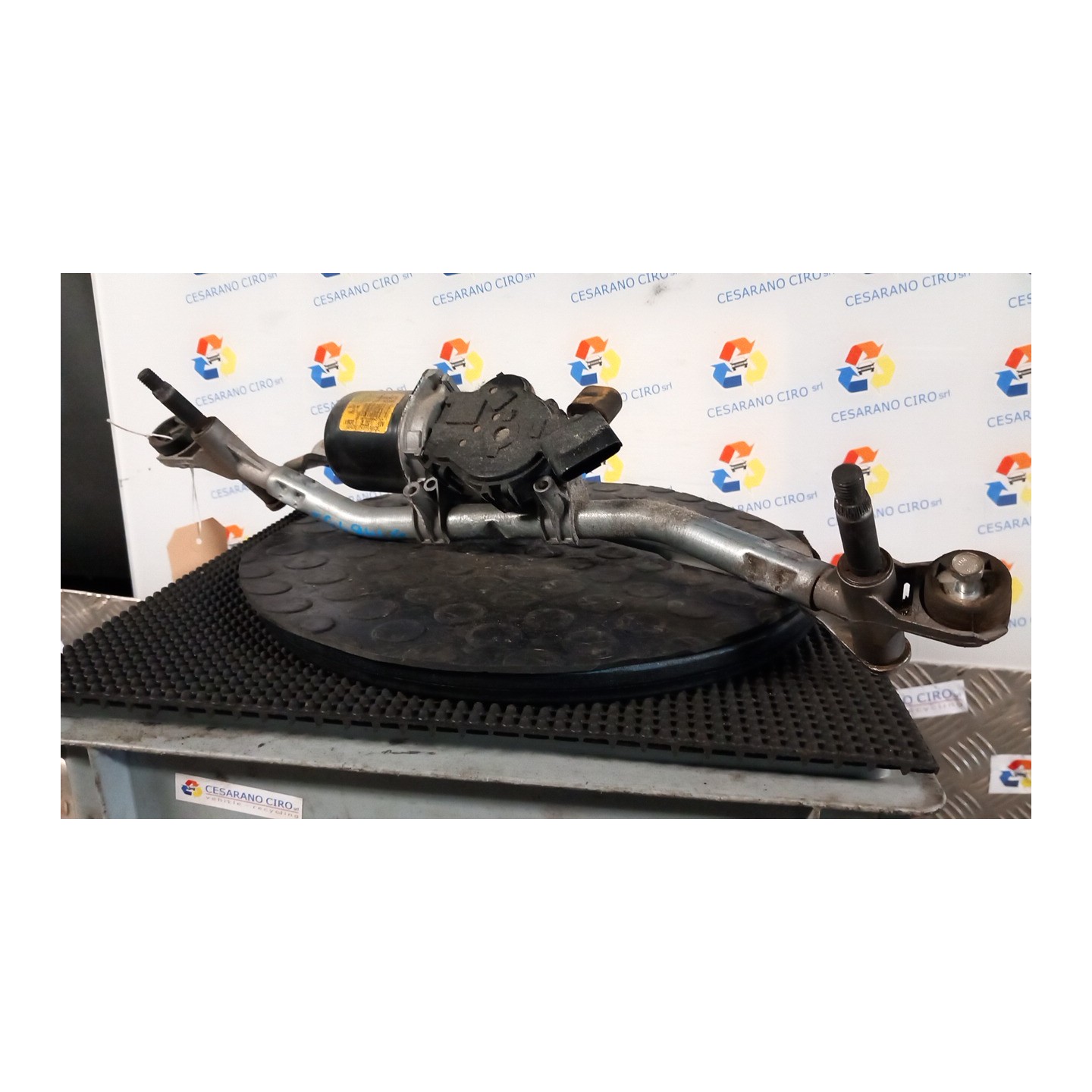 MECCANISMO TERGIPARABREZZA CON MOTORINO 017 CITROEN DS3 (01/16-) BH02 6405QC