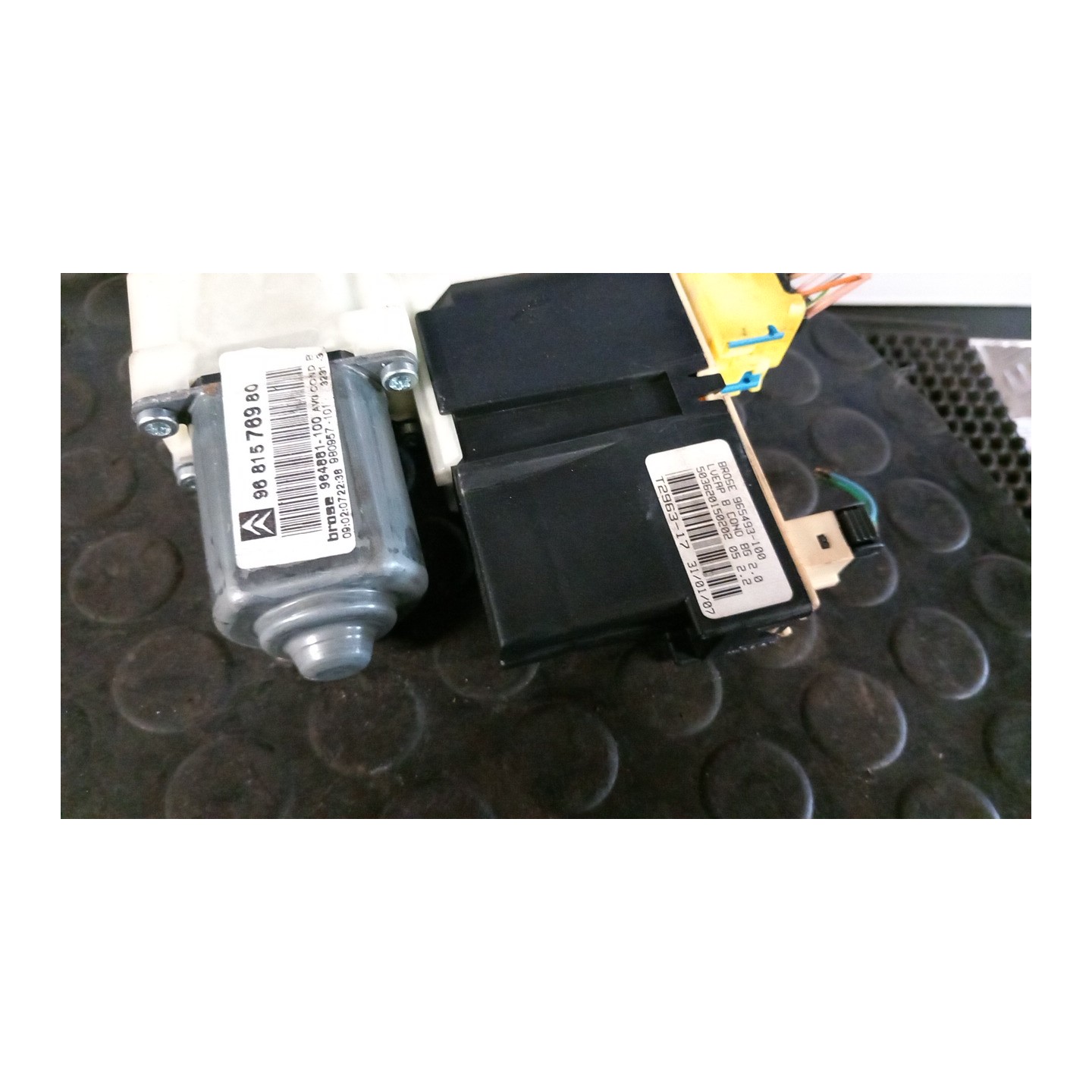 ALZACRISTALLO ELETTR. PORTA ANT. SX. 028 CITROEN C4 (11/04-10/10) KFU 9221S1