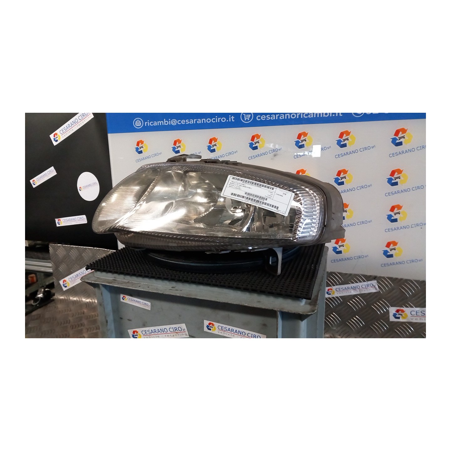 PROIETTORE SX. 048 ALFA ROMEO 147 (W8) (08/00-01/06) AR37203 46826196