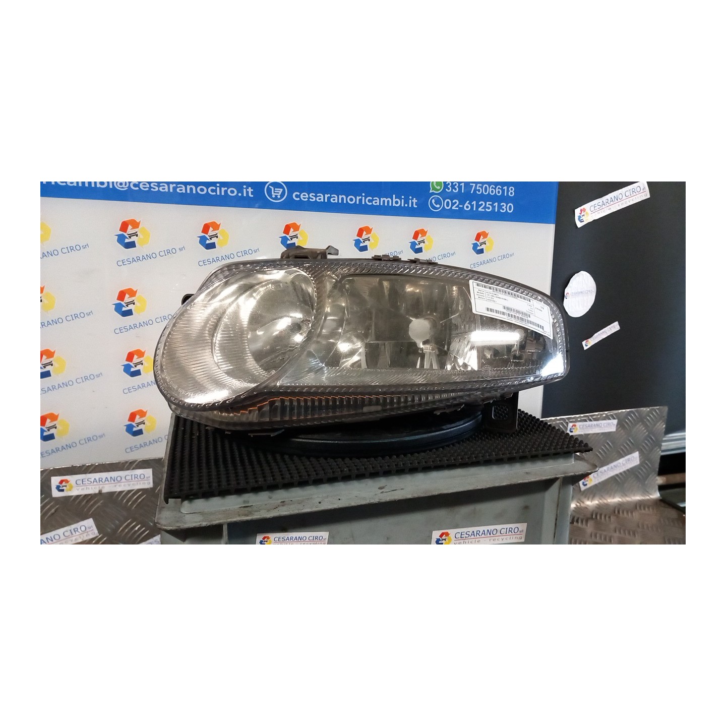 PROIETTORE SX. 048 ALFA ROMEO 147 (W8) (08/00-01/06) AR37203 46826196