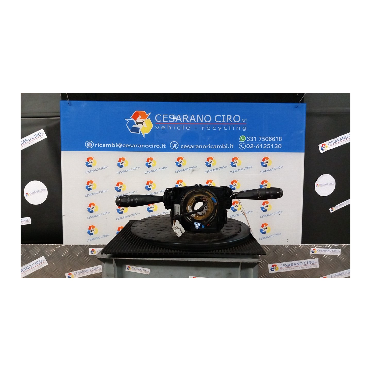 DEVIOGUIDASGANCIO C/TERGI ANT. C/SENS. PIOGGIA 057 PEUGEOT 508 (09/10-11/14-) RH01 98000242ZD