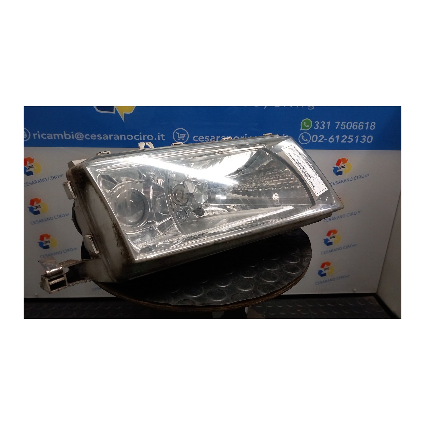 PROIETTORE 00- DX. 069 SKODA OCTAVIA (1U) (05/97-07/04) AGR 1U1941018N