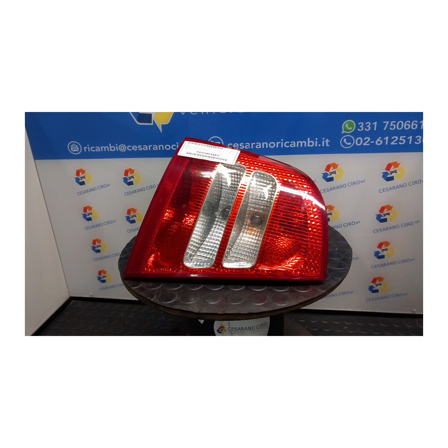 FANALE POST. 00- SX. 072 SKODA OCTAVIA (1U) (05/97-07/04) AGR 1U6945111C