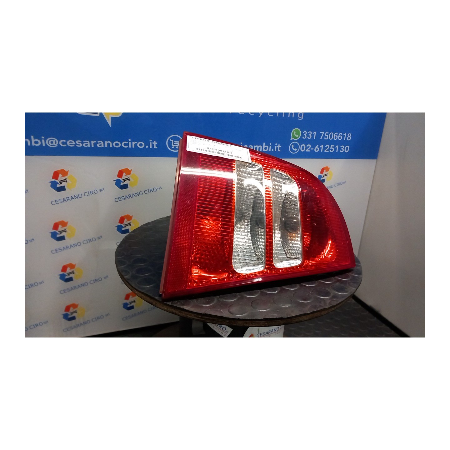 FANALE POST. 00- SX. 072 SKODA OCTAVIA (1U) (05/97-07/04) AGR 1U6945111C