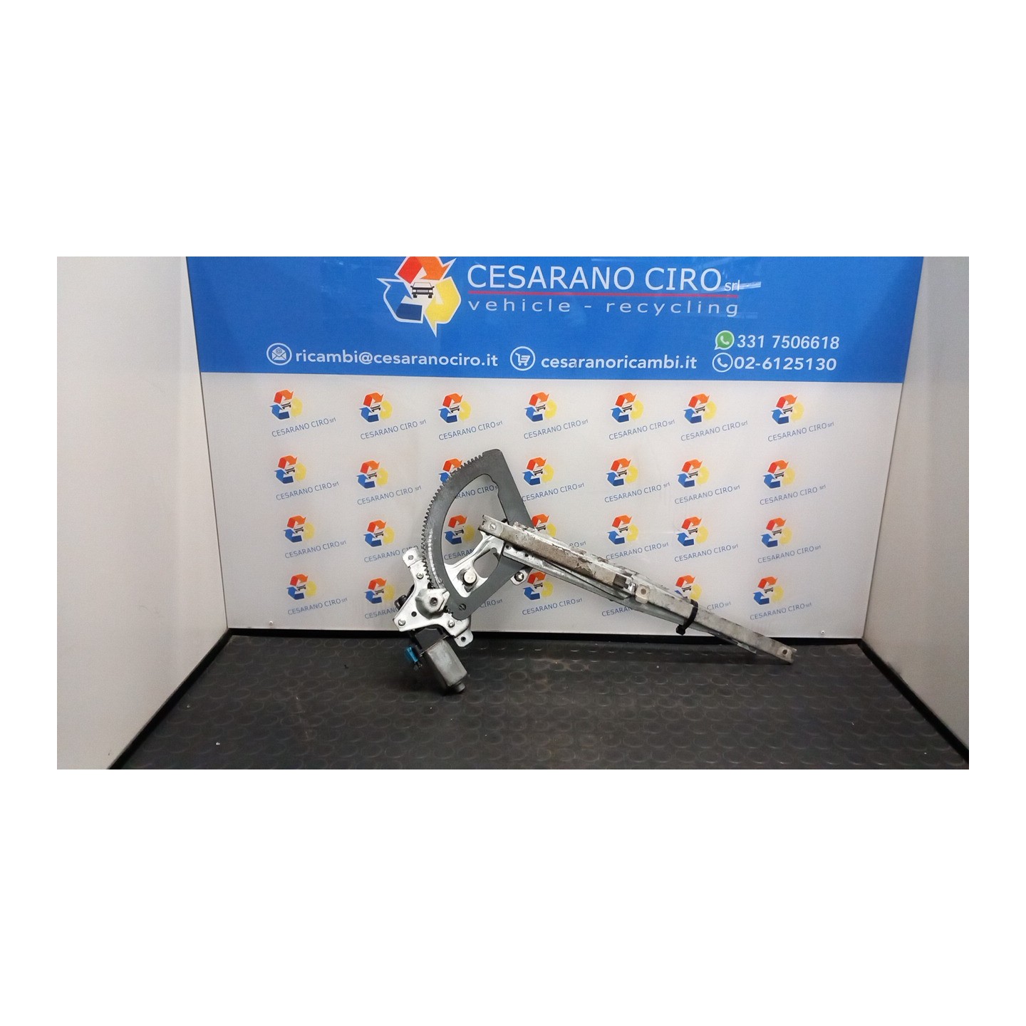 ALZACRISTALLO ELETTR. PORTA ANT. DX. 040 CHEVROLET (DAEWOO) TACUMA (U100) (01/05-) A16DMS 96261055