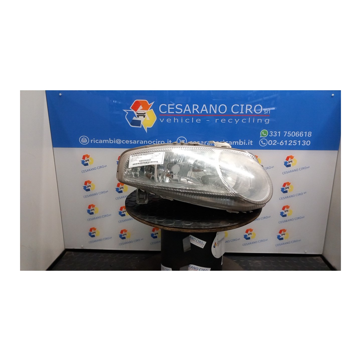 PROIETTORE DX. 096 ALFA ROMEO 147 (W8) (08/00-01/06) AR37203 46826194