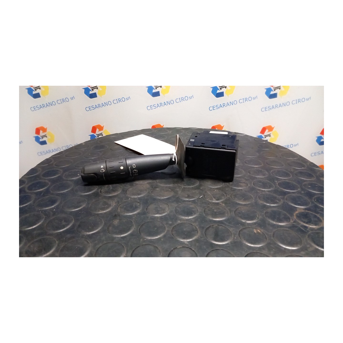 BLOCCO COMANDI TERGICRISTALLI 100 FIAT ULYSSE (PG) (06/94-09/02) RFU 9617287569