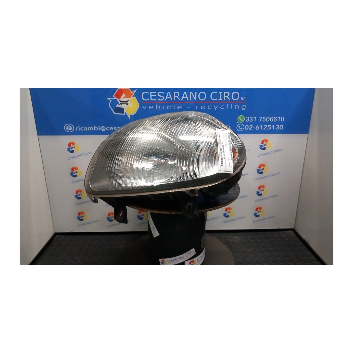 PROIETTORE HELLA SX. 109 RENAULT CLIO 2A SERIE (04/98-04/01) D7FD7 7701045168