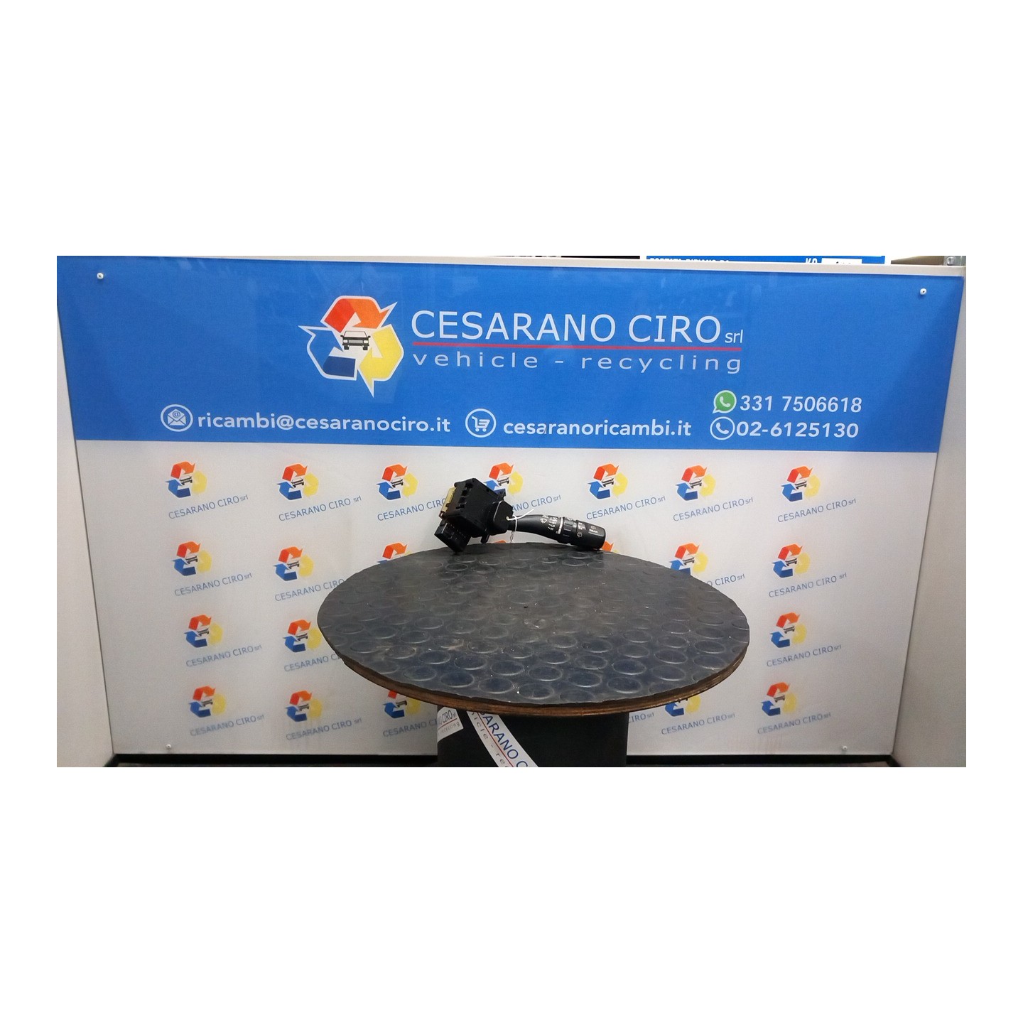 BLOCCO COMANDI TERGICRISTALLI 020 KIA SORENTO 1A SERIE (07/02-12/06 D4CB 934203E010