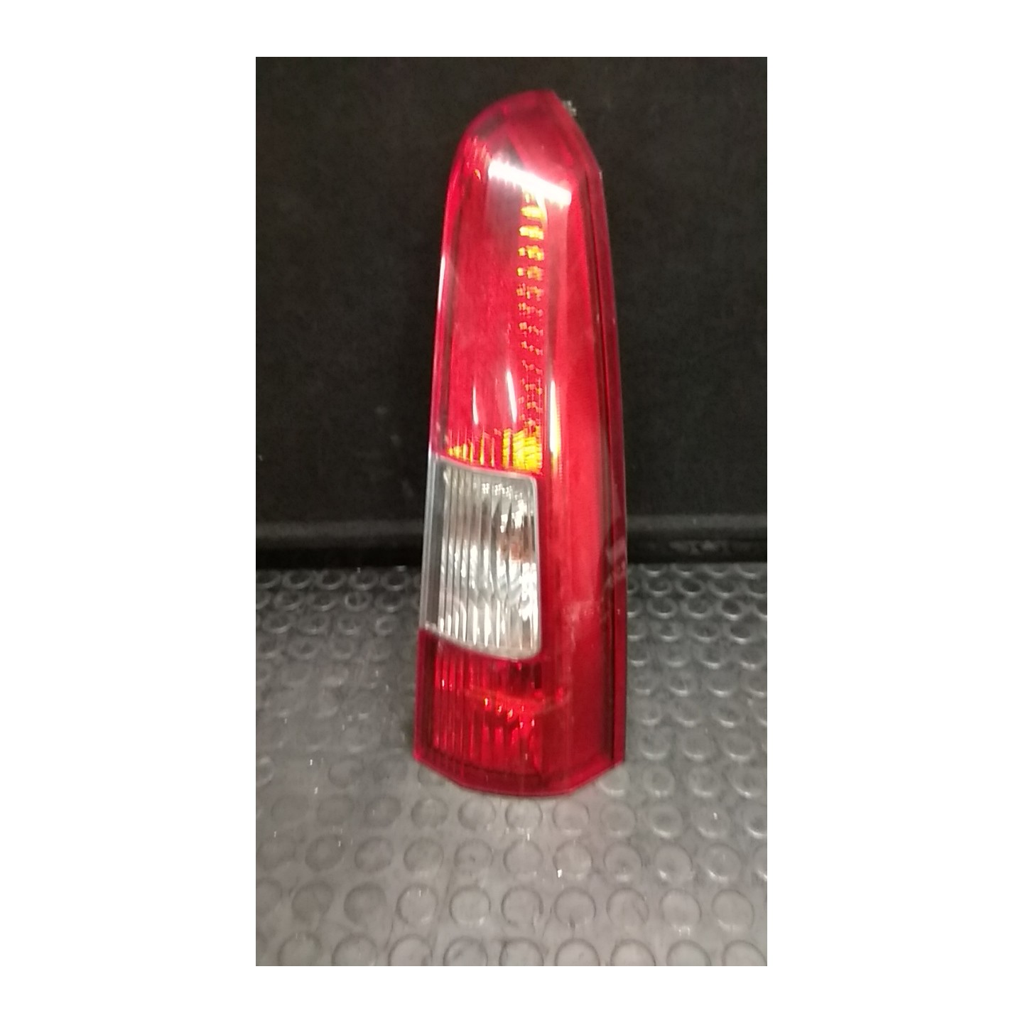 FANALE POST. PARTE SUP. DX. 106 VOLVO V70/XC70 (01/00-10/07) D5252T 30655375