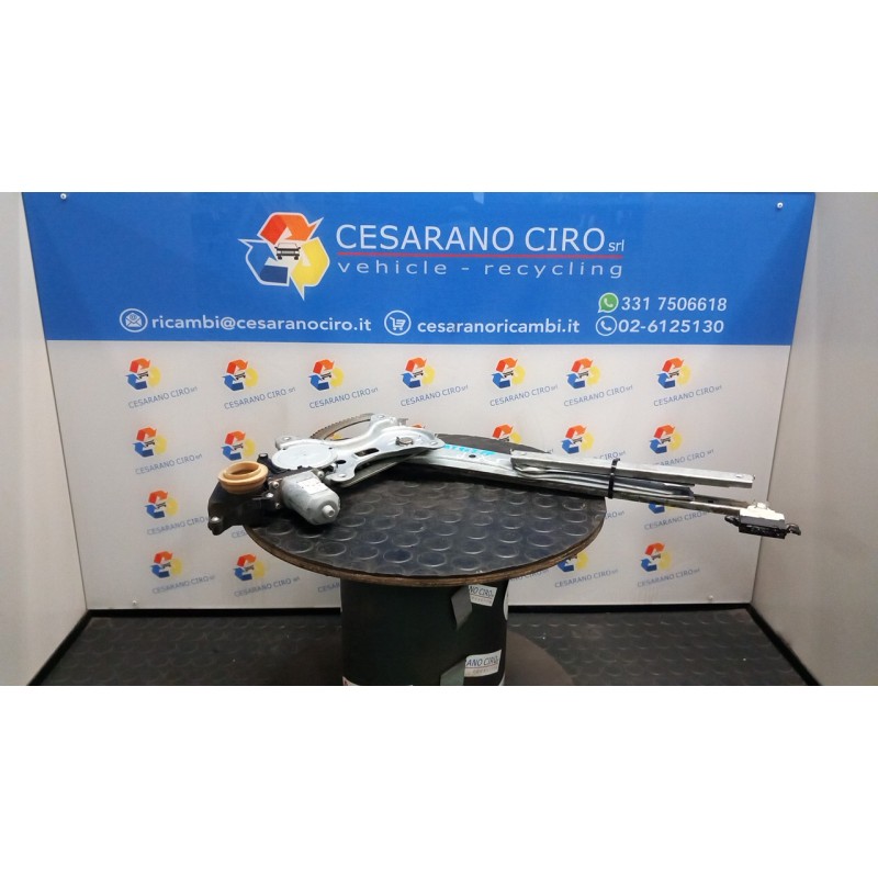 ALZACRISTALLO ELETTR. PORTA POST. SOL C/MOTORINO SX. 081 TOYOTA COROLLA VERSO (03/04-12/09) 2ADFTV 698400F020