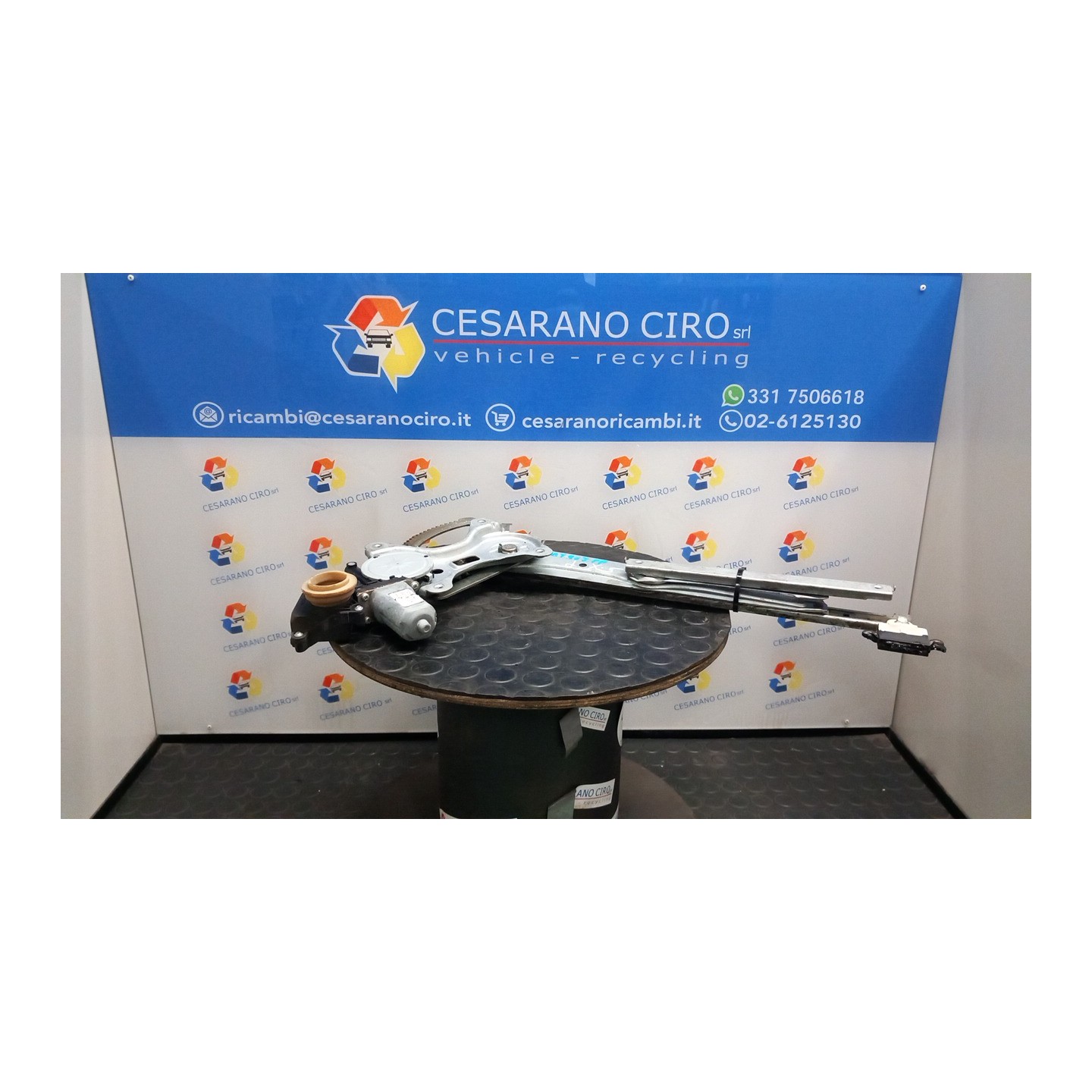 ALZACRISTALLO ELETTR. PORTA POST. SOL C/MOTORINO SX. 081 TOYOTA COROLLA VERSO (03/04-12/09) 2ADFTV 698400F020