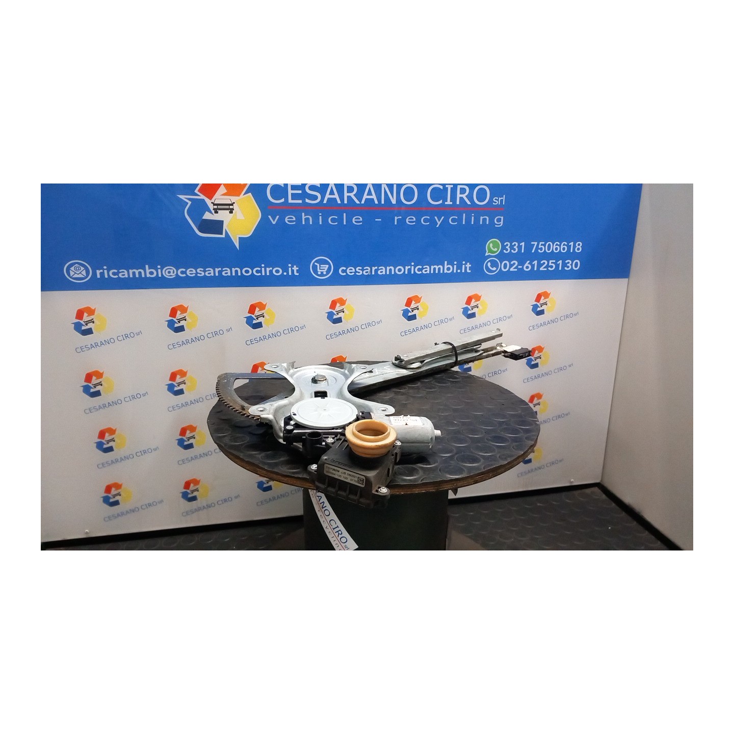 ALZACRISTALLO ELETTR. PORTA POST. SOL C/MOTORINO SX. 081 TOYOTA COROLLA VERSO (03/04-12/09) 2ADFTV 698400F020