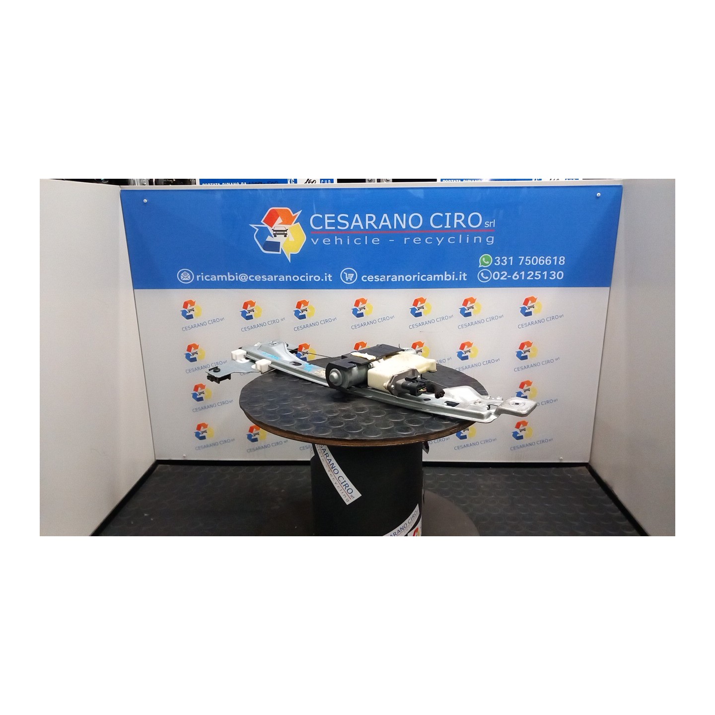 ALZACRISTALLO ELETTR. PORTA POST. SX. 041 PEUGEOT 5008 (10/09-03/17) 9HZ 9223G2