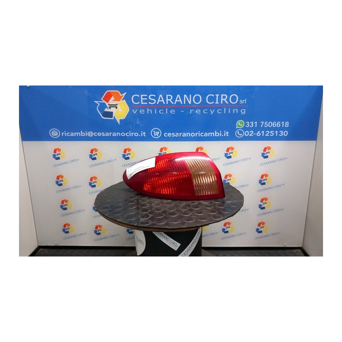 FANALE POST. PARTE EST. SX. 023 ALFA ROMEO 147 (W8) (08/00-01/06) AR37203 46556349