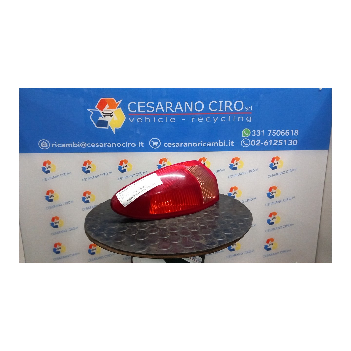 FANALE POST. PARTE EST. SX. 023 ALFA ROMEO 147 (W8) (08/00-01/06) AR37203 46556349