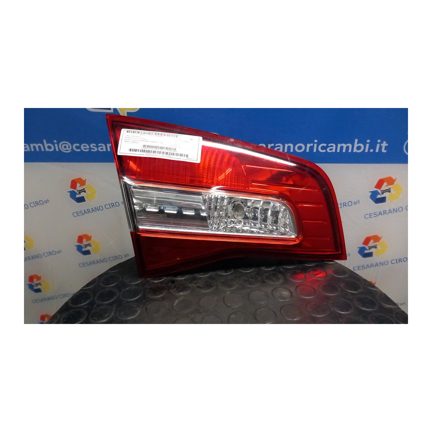 FANALE POST. PARTE INT. SX. 032 RENAULT KOLEOS (05/08-) M9RZ8 26555JY05A