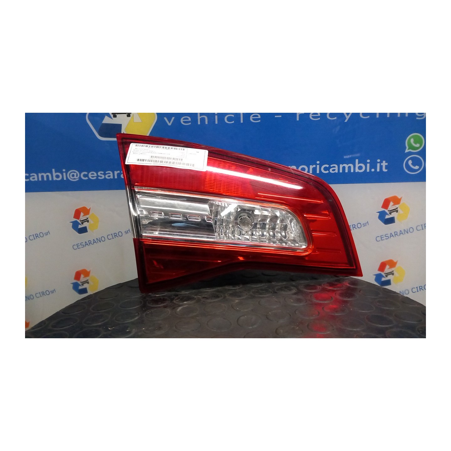 FANALE POST. PARTE INT. SX. 032 RENAULT KOLEOS (05/08-) M9RZ8 26555JY05A