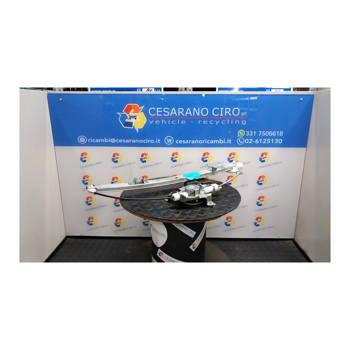 ALZACRISTALLO ELETTR. PORTA POST. SX. 044 RENAULT KOLEOS (05/08-) M9RZ8 82721JY00A