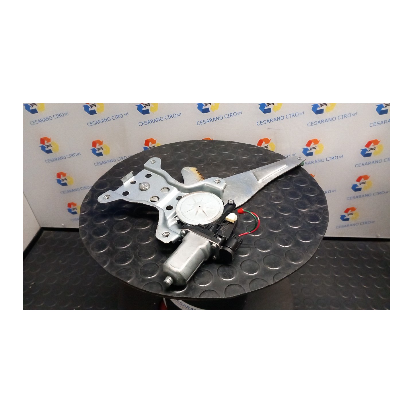 ALZACRISTALLO ELETTR. PORTA POST. DX. 029 FIAT SEDICI (3B) (02/06-11/11) D20AA 71768020