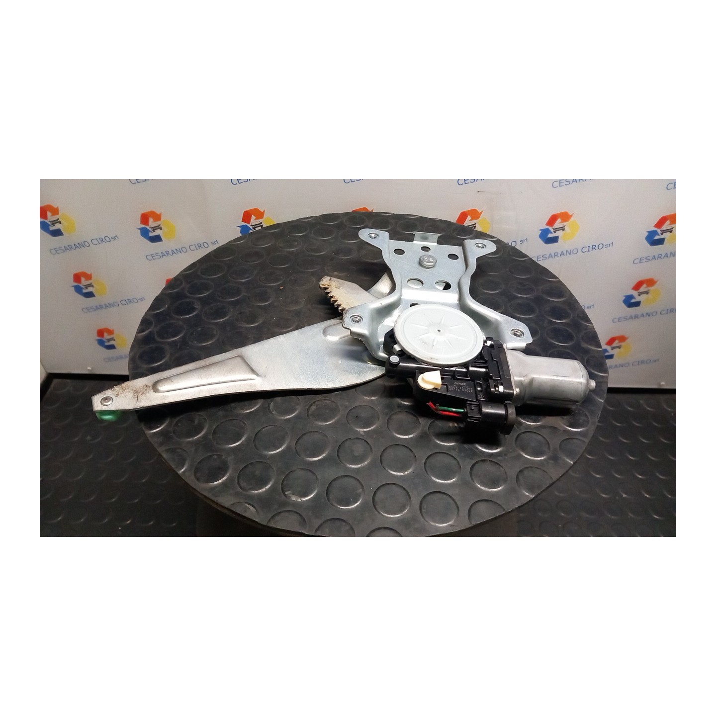 ALZACRISTALLO ELETTR. PORTA POST. SX. 030 FIAT SEDICI (3B) (02/06-11/11) D20AA 71768021