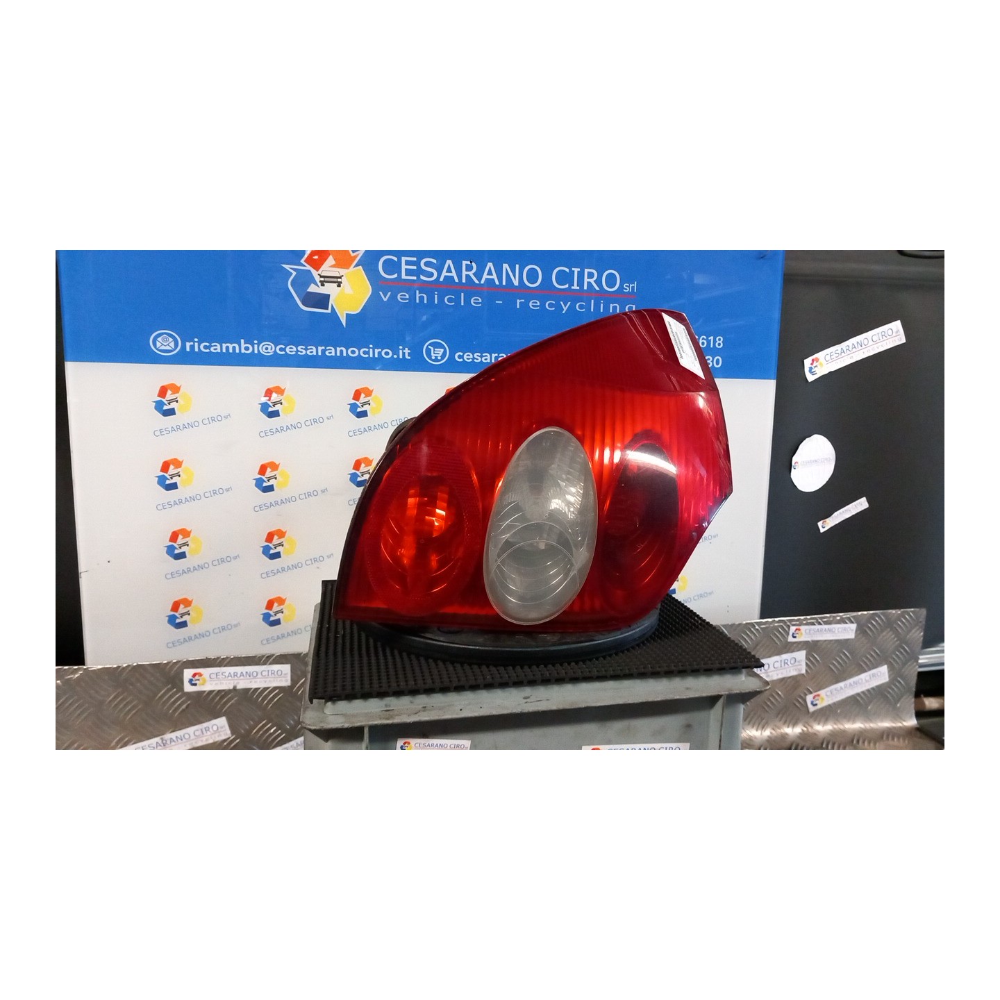 FANALE POST. SX. 007 RENAULT LAGUNA 2A SERIE (03/05-09/07) F9QD6 8200703487