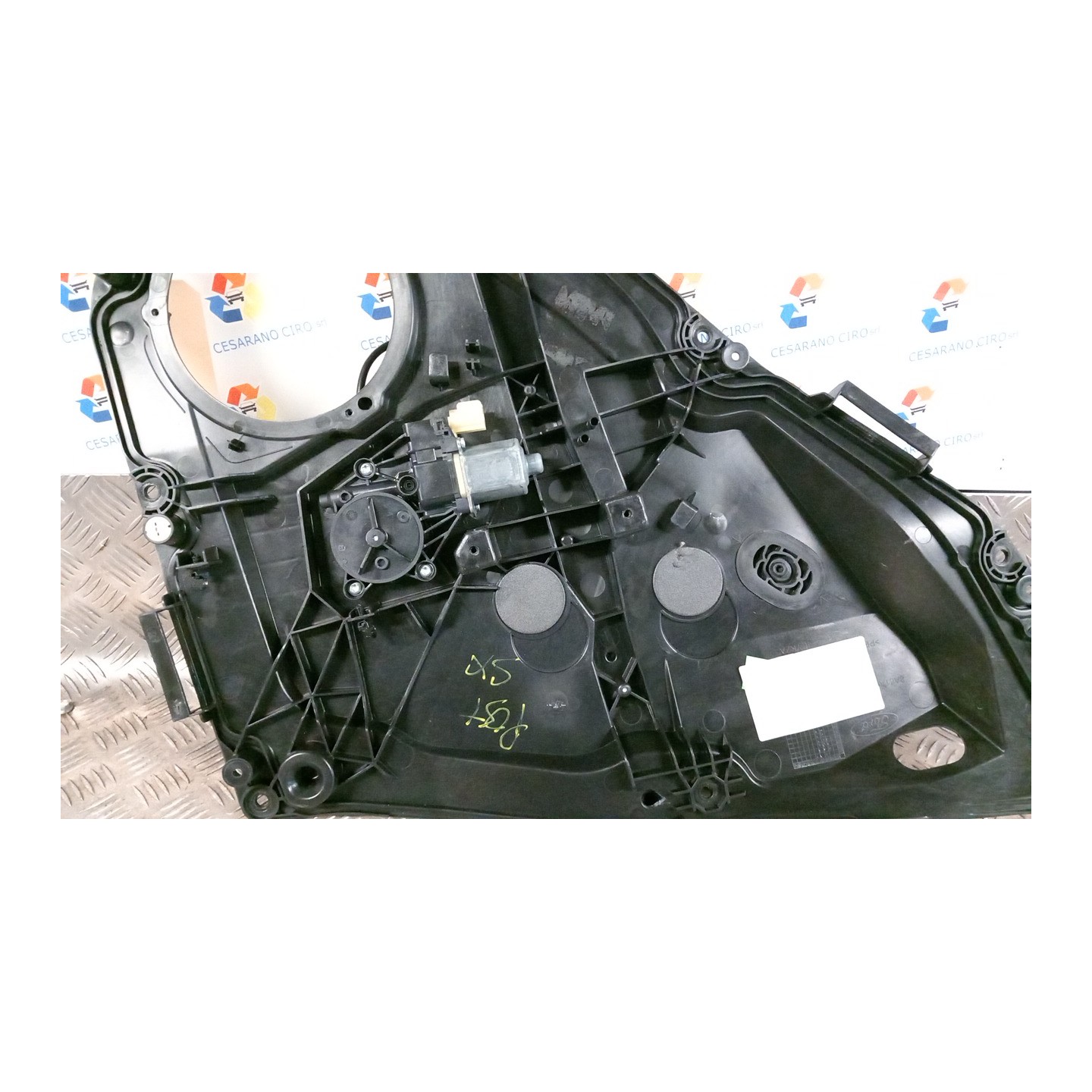 ALZACRISTALLO ELETTR. PORTA POST. SX. 010 FORD FIESTA (CB1) (09/08-10/13) KVJA 1633103
