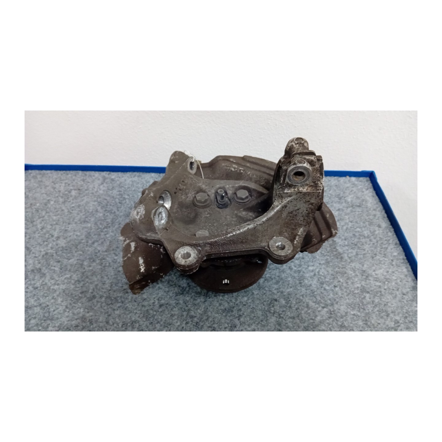 MONTANTE SOSP. ANT. DX. 047 BMW SERIE 1 (E87) (09/04-03/07) 204D4 31216764434