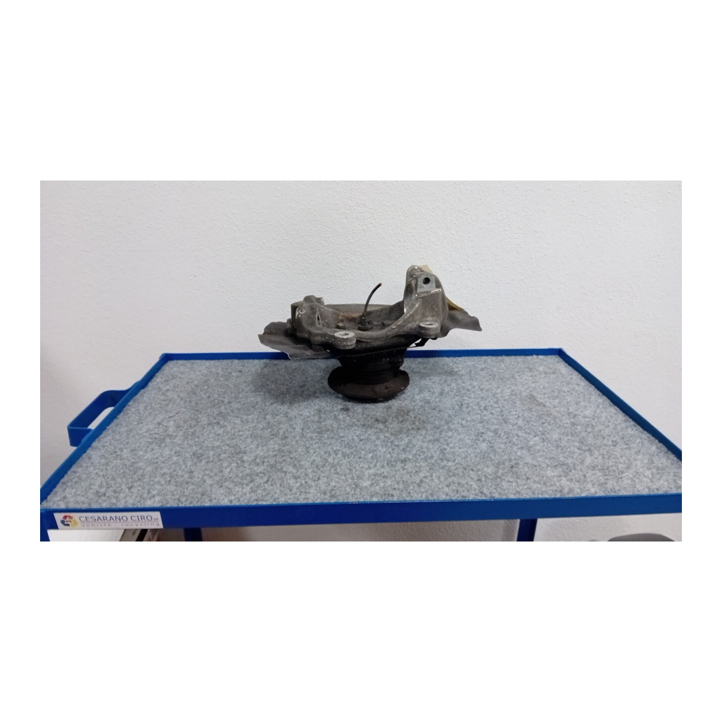 MONTANTE SOSP. ANT. DX. 049 BMW SERIE 5 (E60/E61) (03/07-12/10 N53B30A 31216760954